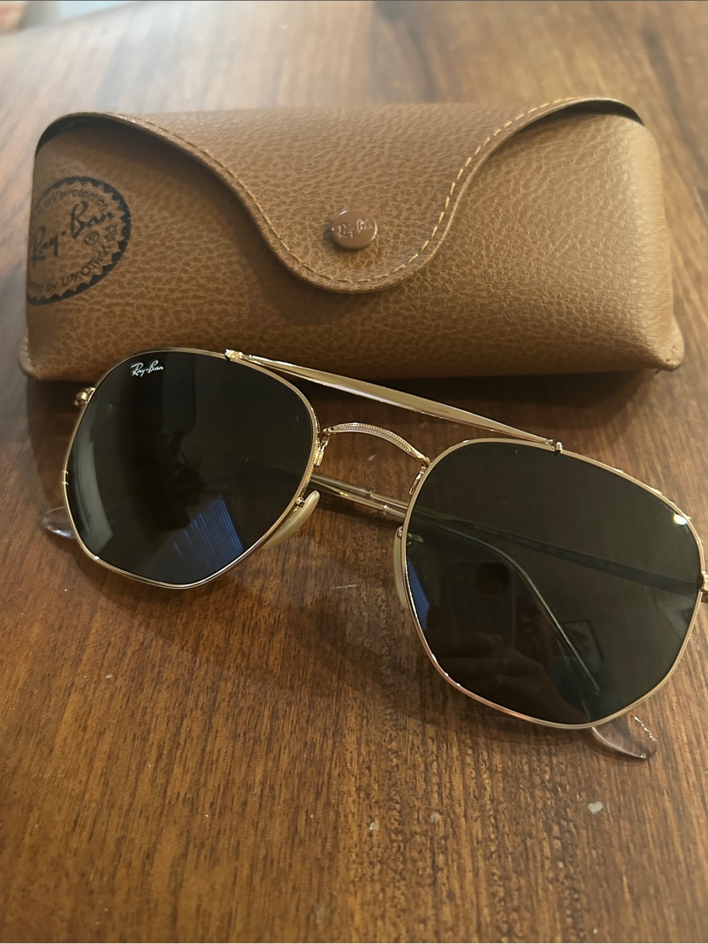 Ray-Ban Gold Frame Sunglasses with Black Lenses - Picture 2 of 3